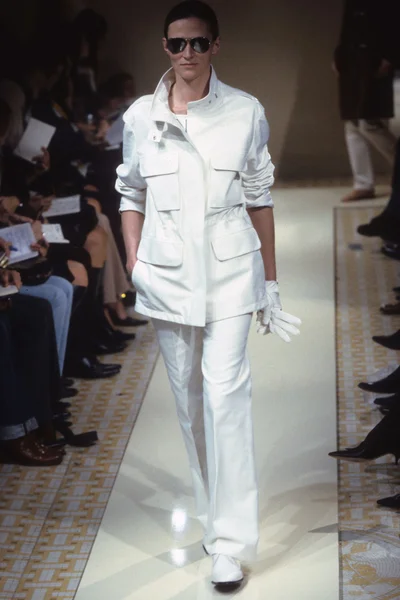 Look 2